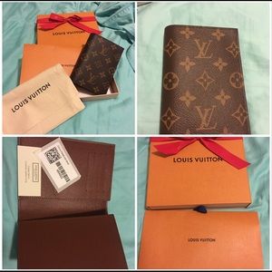 LOUIS VUITTON PASSPORT COVER